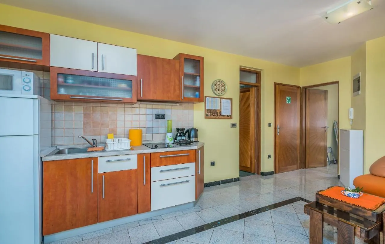 Apartment In Klimno - Insel Krk 41810